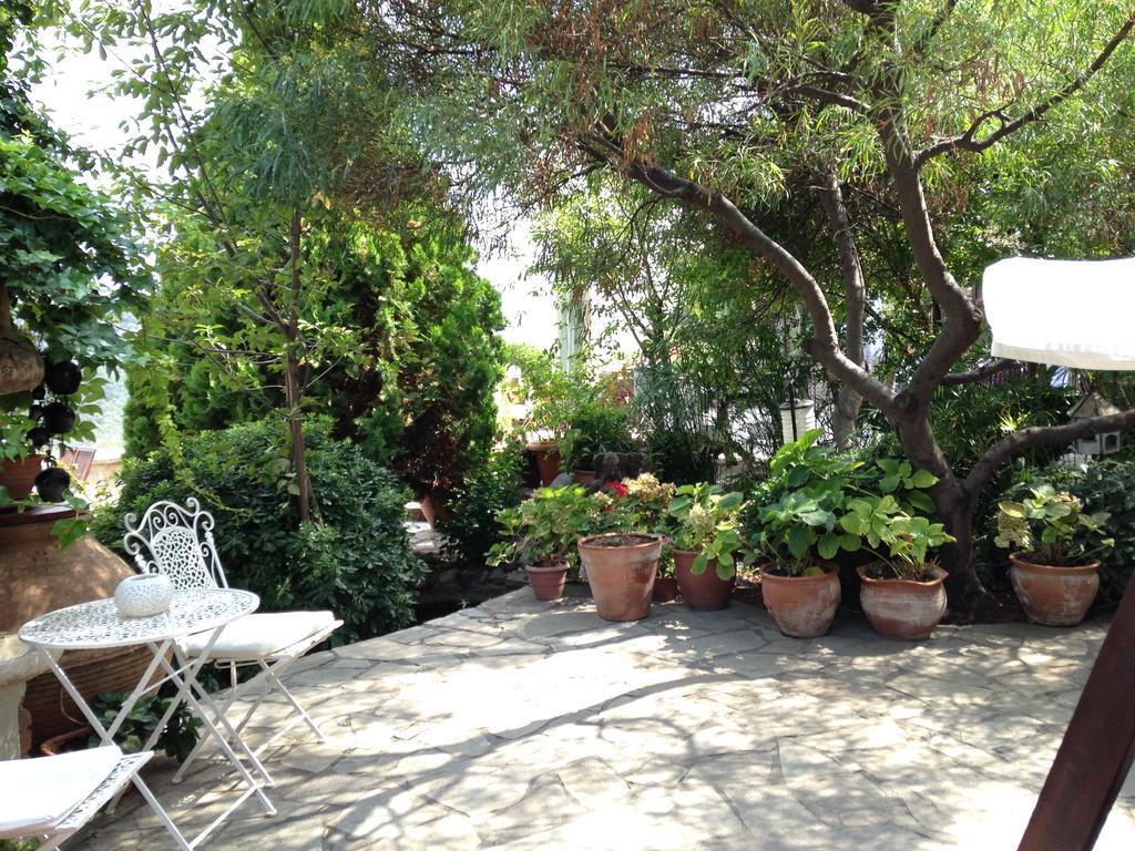 Manici Kasri Hotel Küçükkuyu Exterior foto