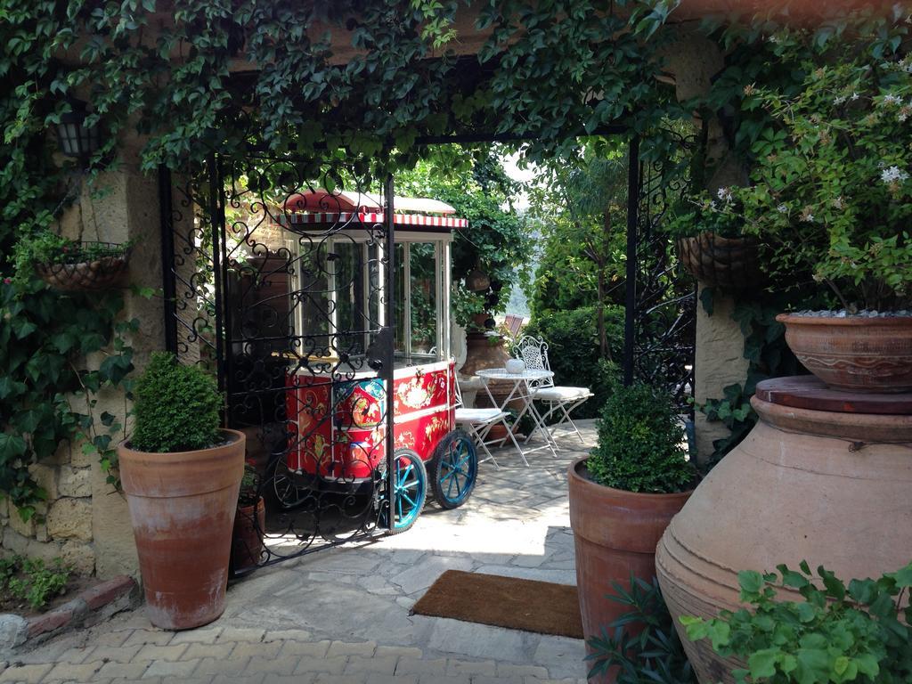 Manici Kasri Hotel Küçükkuyu Exterior foto