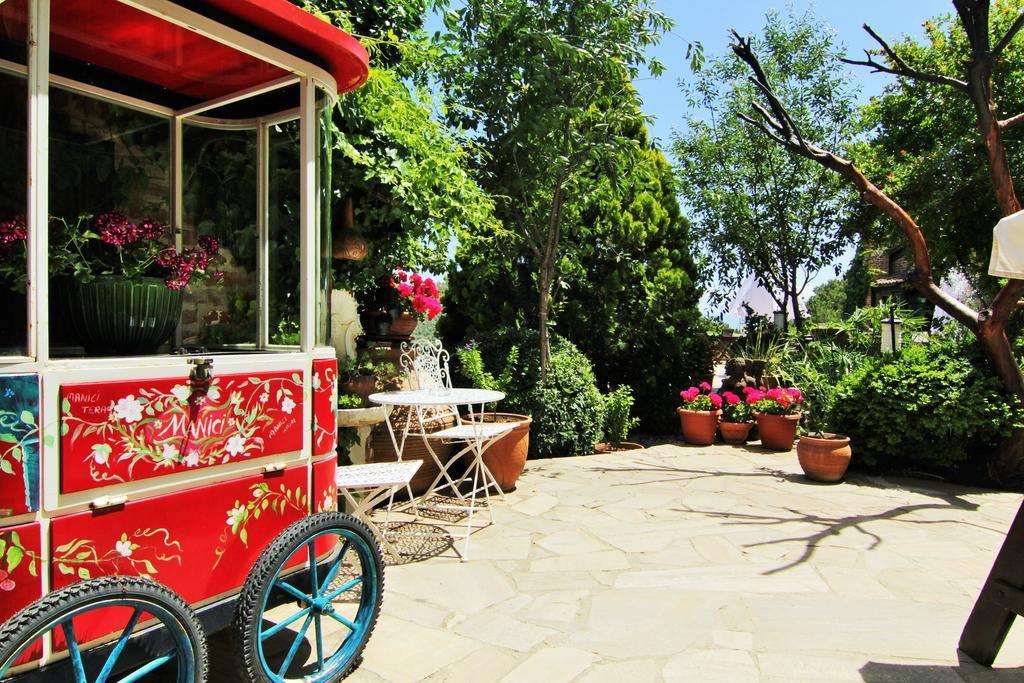 Manici Kasri Hotel Küçükkuyu Exterior foto