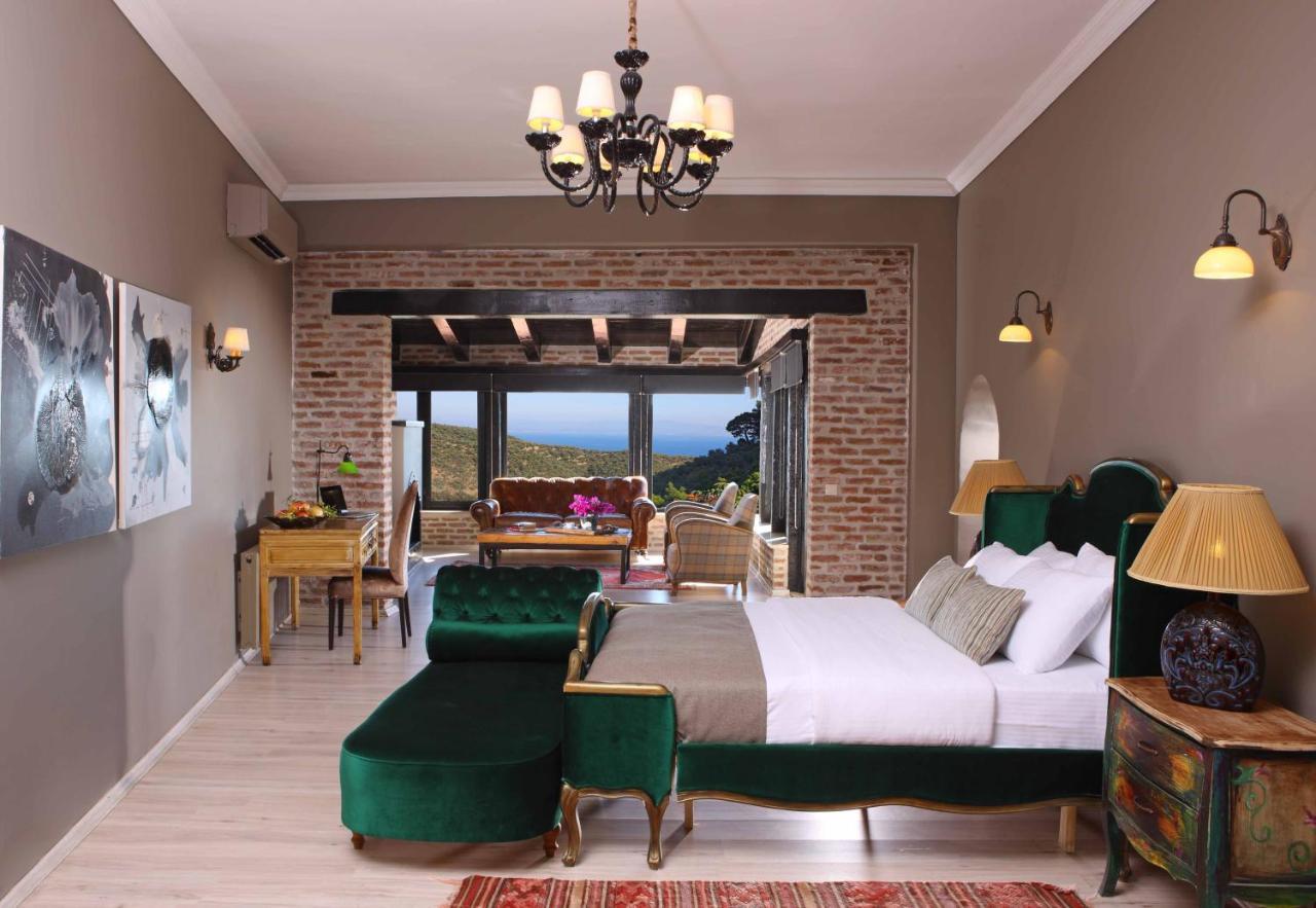Manici Kasri Hotel Küçükkuyu Exterior foto